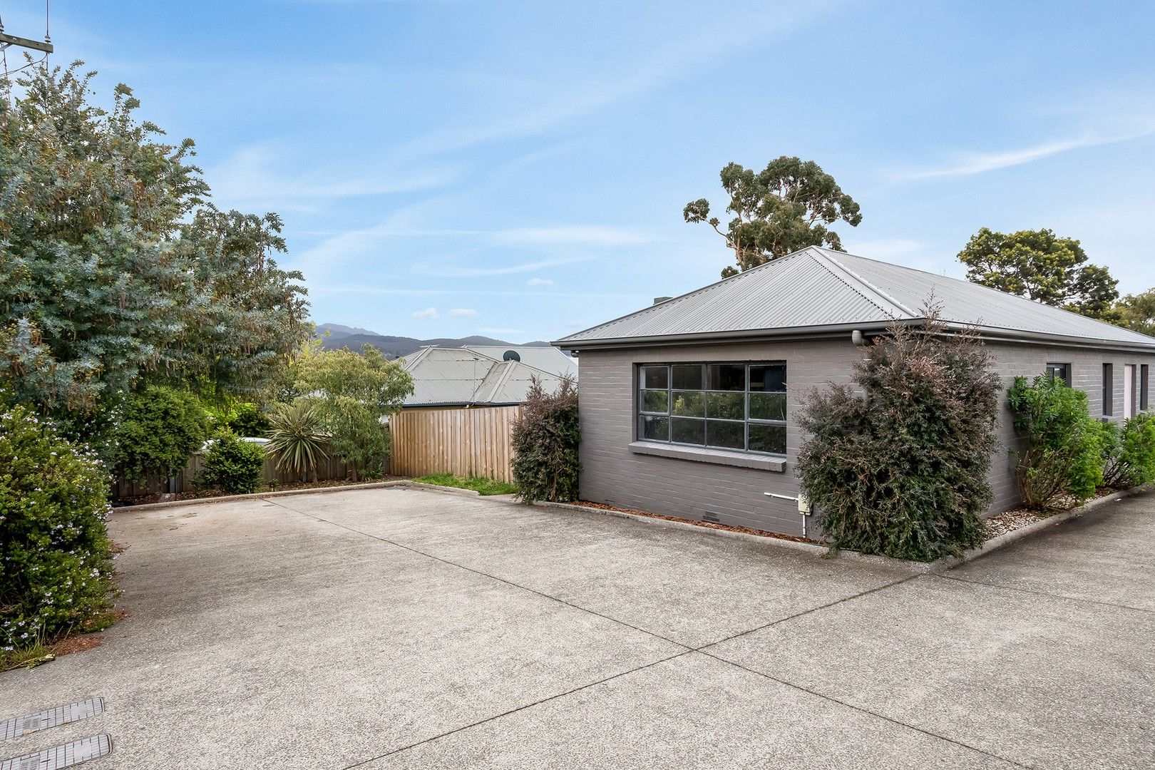 4 bedrooms House in 1/14 Lewan Ave KINGSTON TAS, 7050