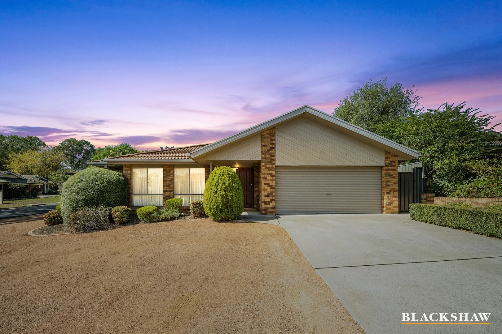 2 Darmody Place, Jerrabomberra NSW 2619