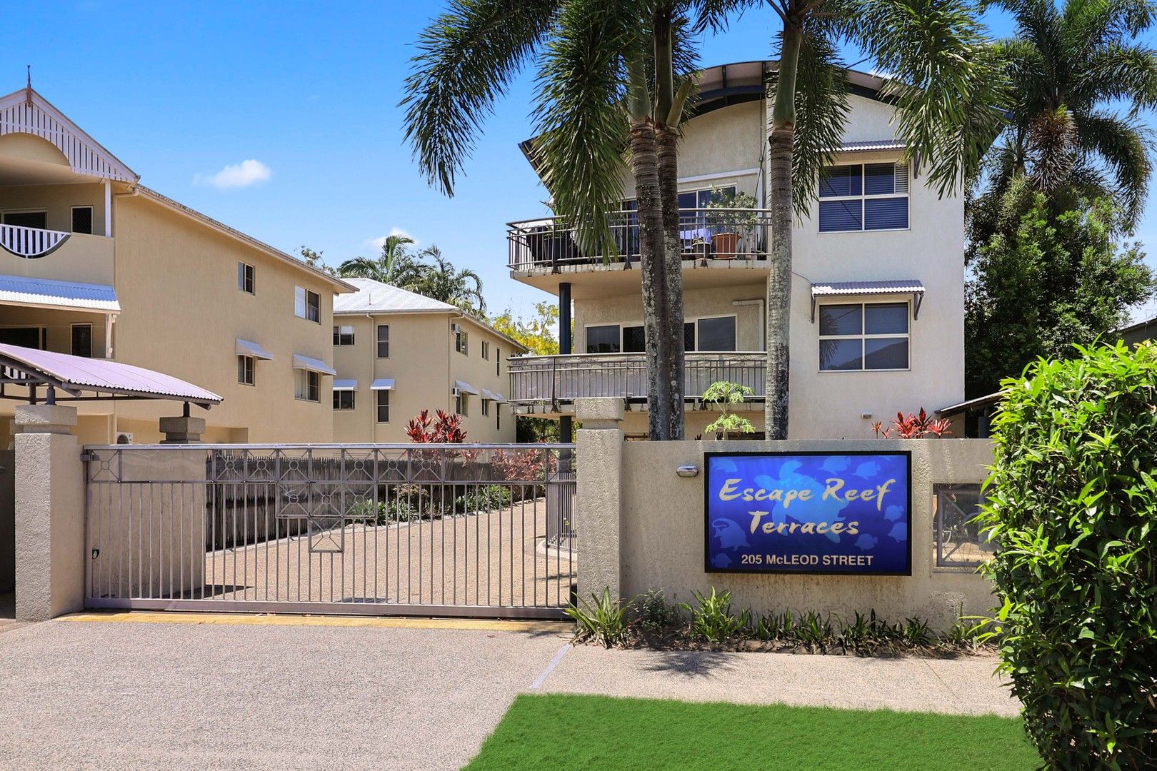 9/205 McLeod Street, Cairns North QLD 4870, Image 0