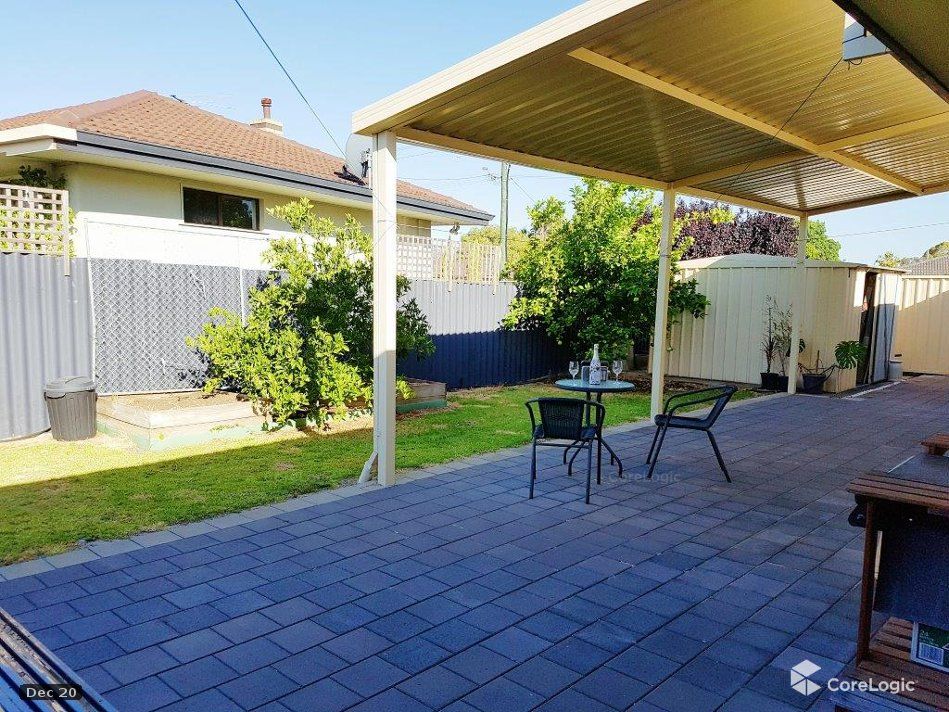 399 Belmont Avenue, Cloverdale WA 6105, Image 2