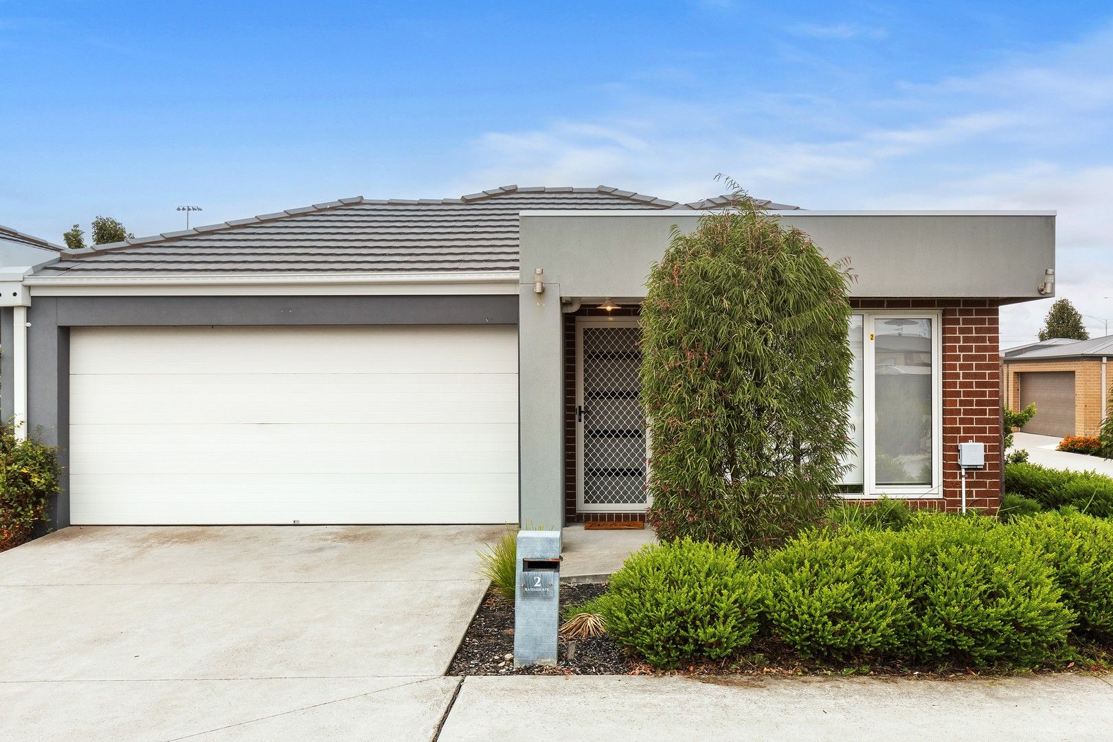 2 Raydale Avenue, Narre Warren South VIC 3805, Image 0