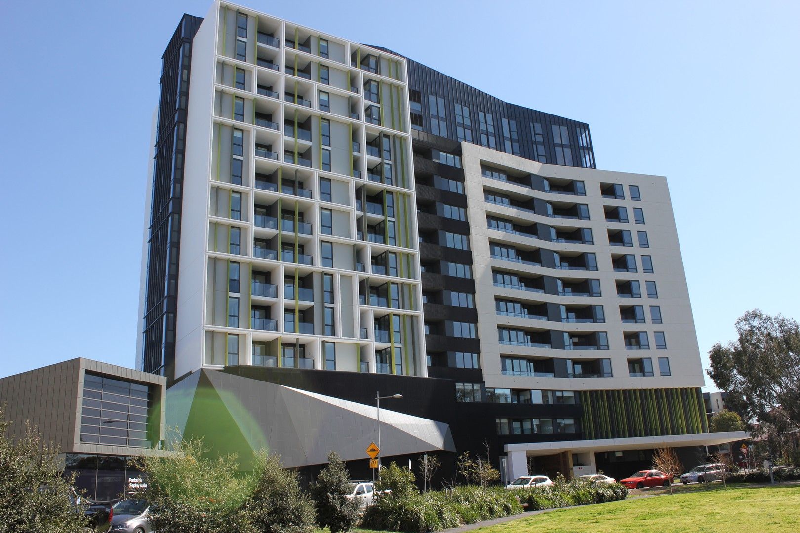 2 bedrooms Apartment / Unit / Flat in 804/91 Galada Avenue PARKVILLE VIC, 3052