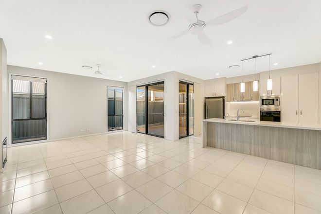 Picture of VILLA 54/75 Highgrove Drive, HIGHFIELDS QLD 4352