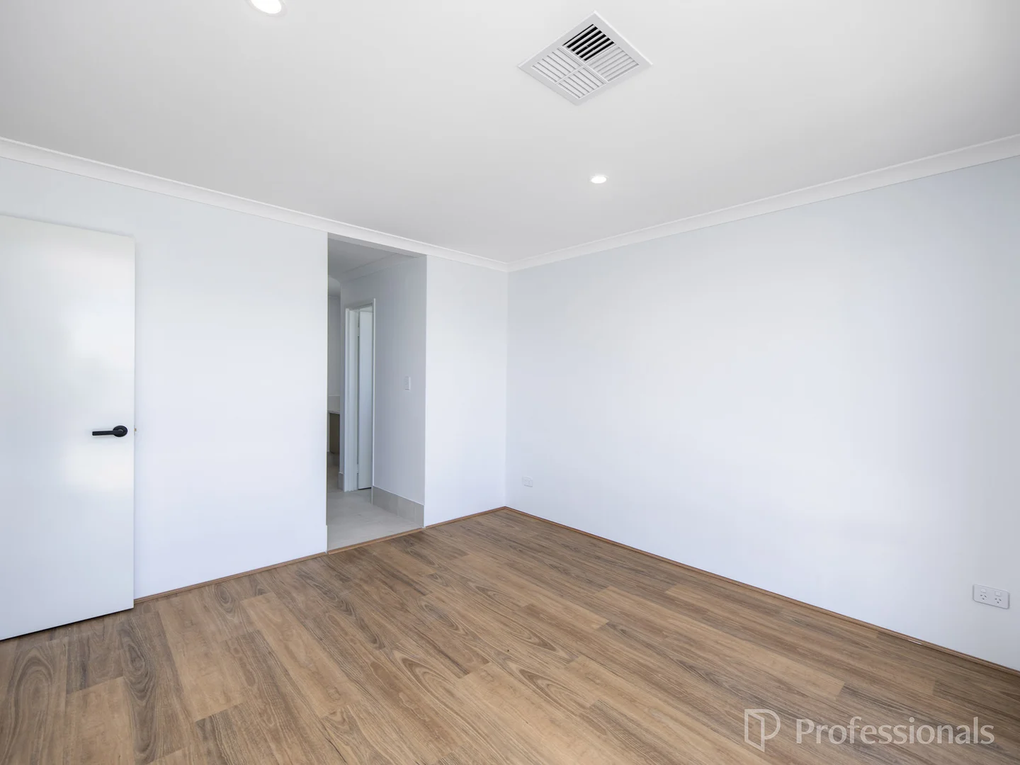 Additional image 3 of 37 Geordie Loop, Eglinton WA 6034