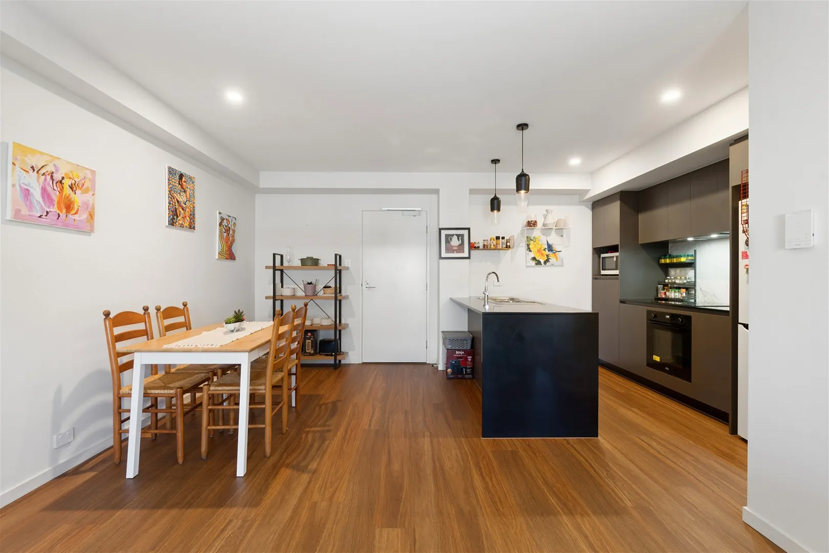 Apartment in Dianella - View 4