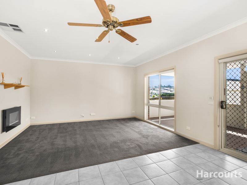 22 Alcorn Street, Drouin VIC 3818, Image 2