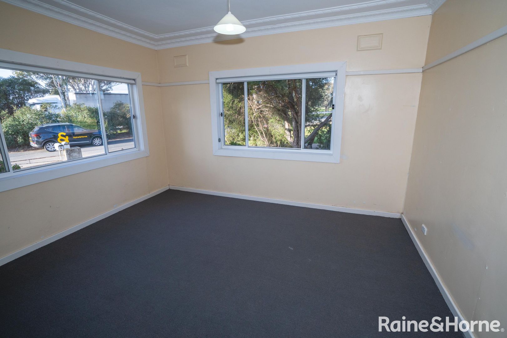 1/24 Allonby Ave, Forest Hill NSW 2651, Image 2