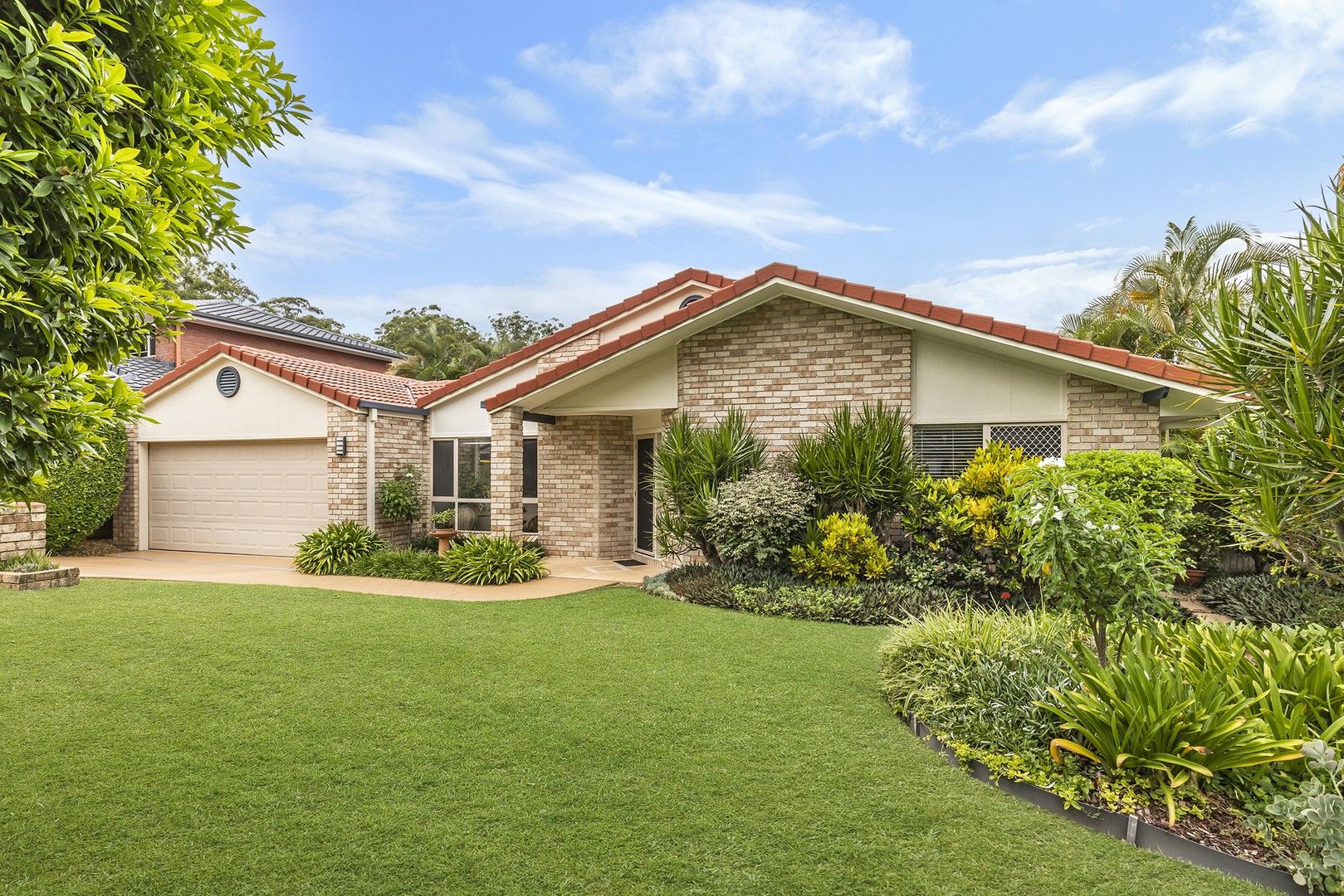 5 bedrooms House in 63 Billiluna Street SHAILER PARK QLD, 4128