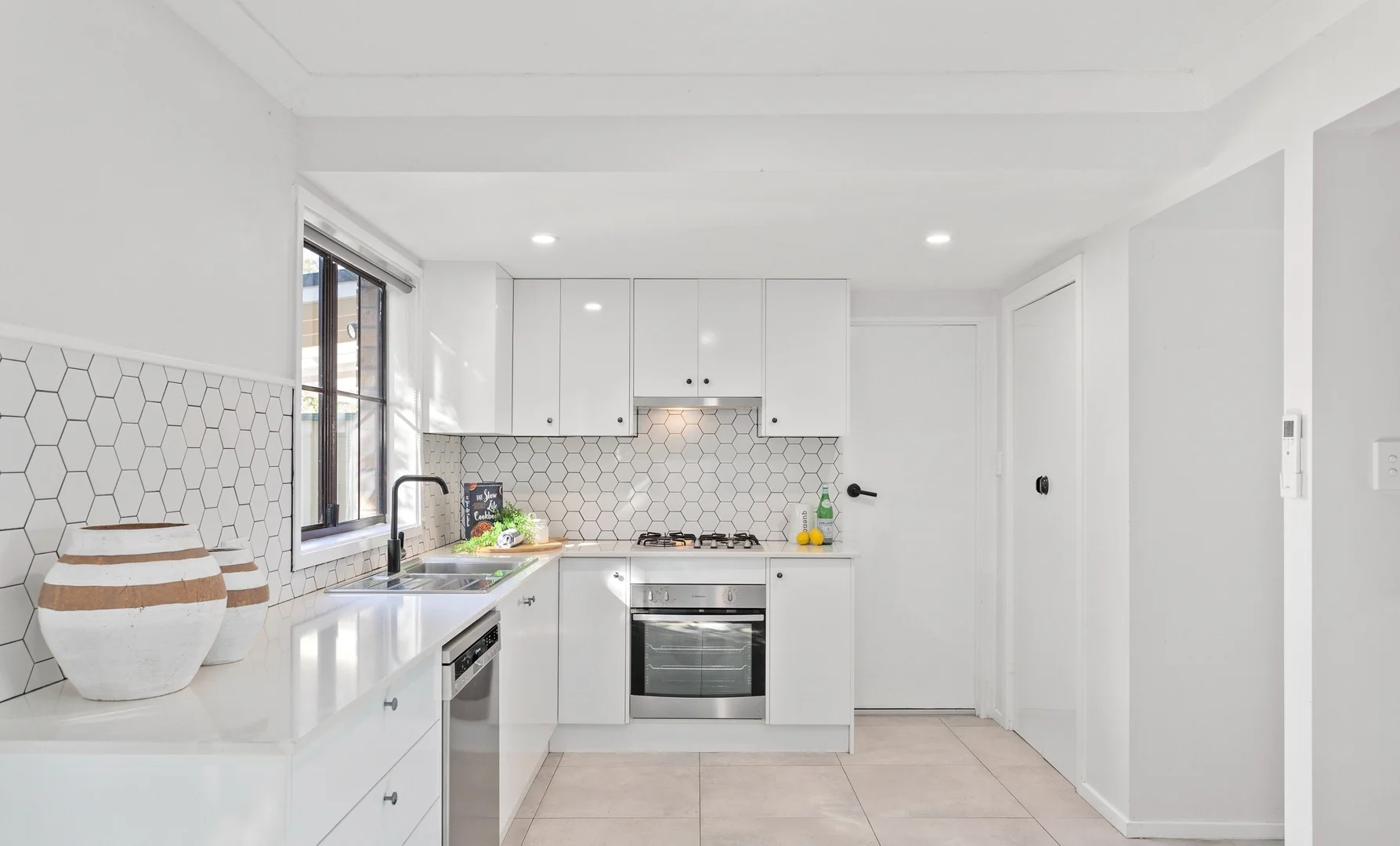 Additional image 2 of 1/21 Adrian Close, Bateau Bay NSW 2261