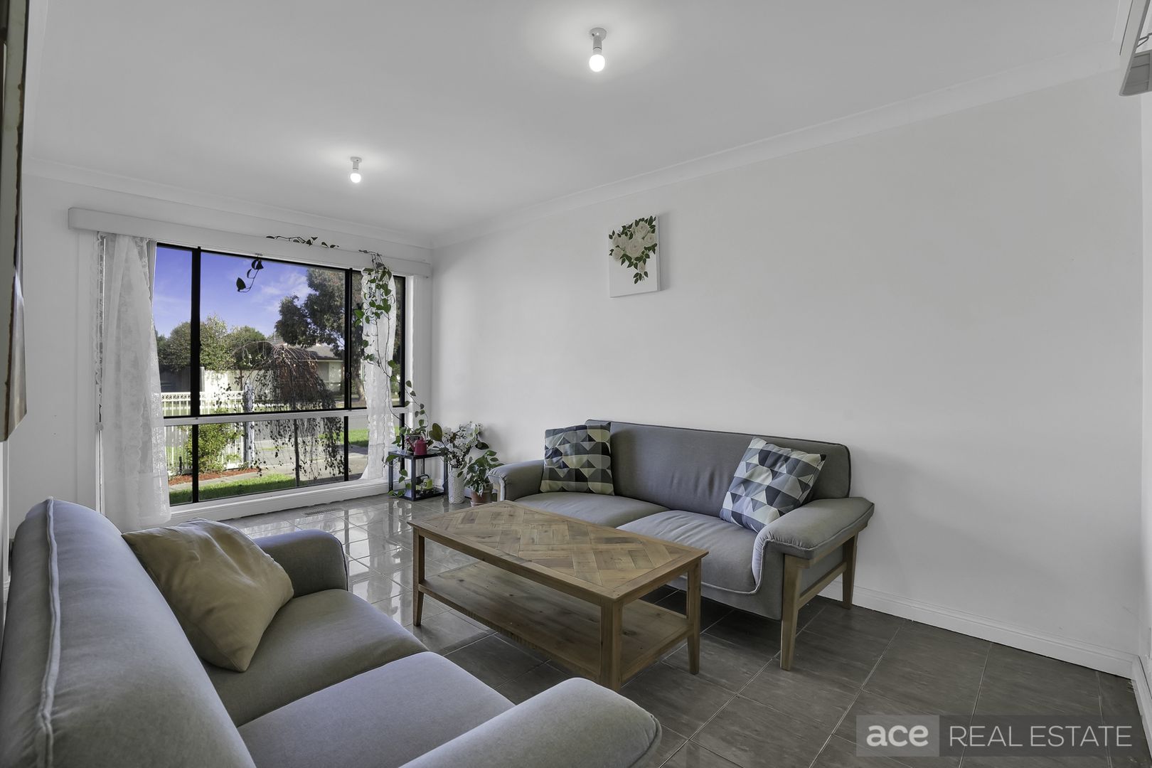 27 Macneil Drive, Altona Meadows VIC 3028 House For Rent 440 Domain