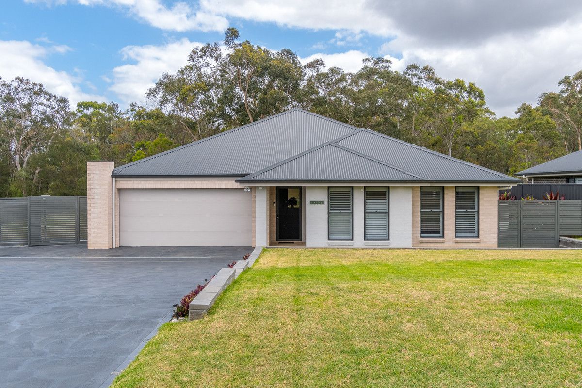 4 bedrooms House in 16 Abbey Circuit WESTON NSW, 2326