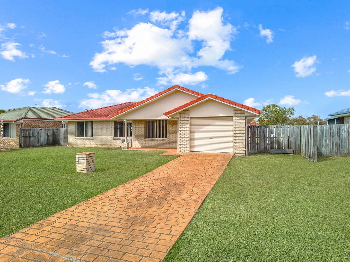 12 Kestrel Court, Eli Waters QLD 4655, Image 0