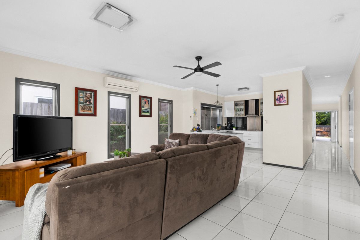 9/26 Andersson Court, Highfields QLD 4352, Image 2