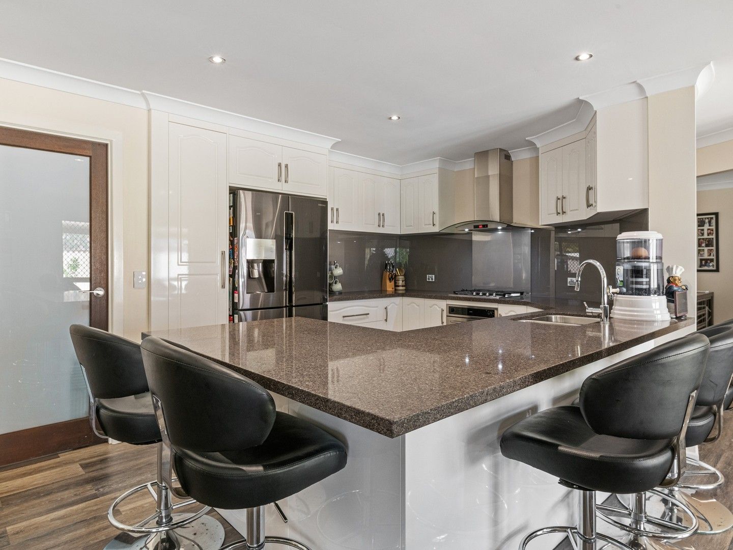 4 bedrooms House in 87 Willowtree Drive FLINDERS VIEW QLD, 4305
