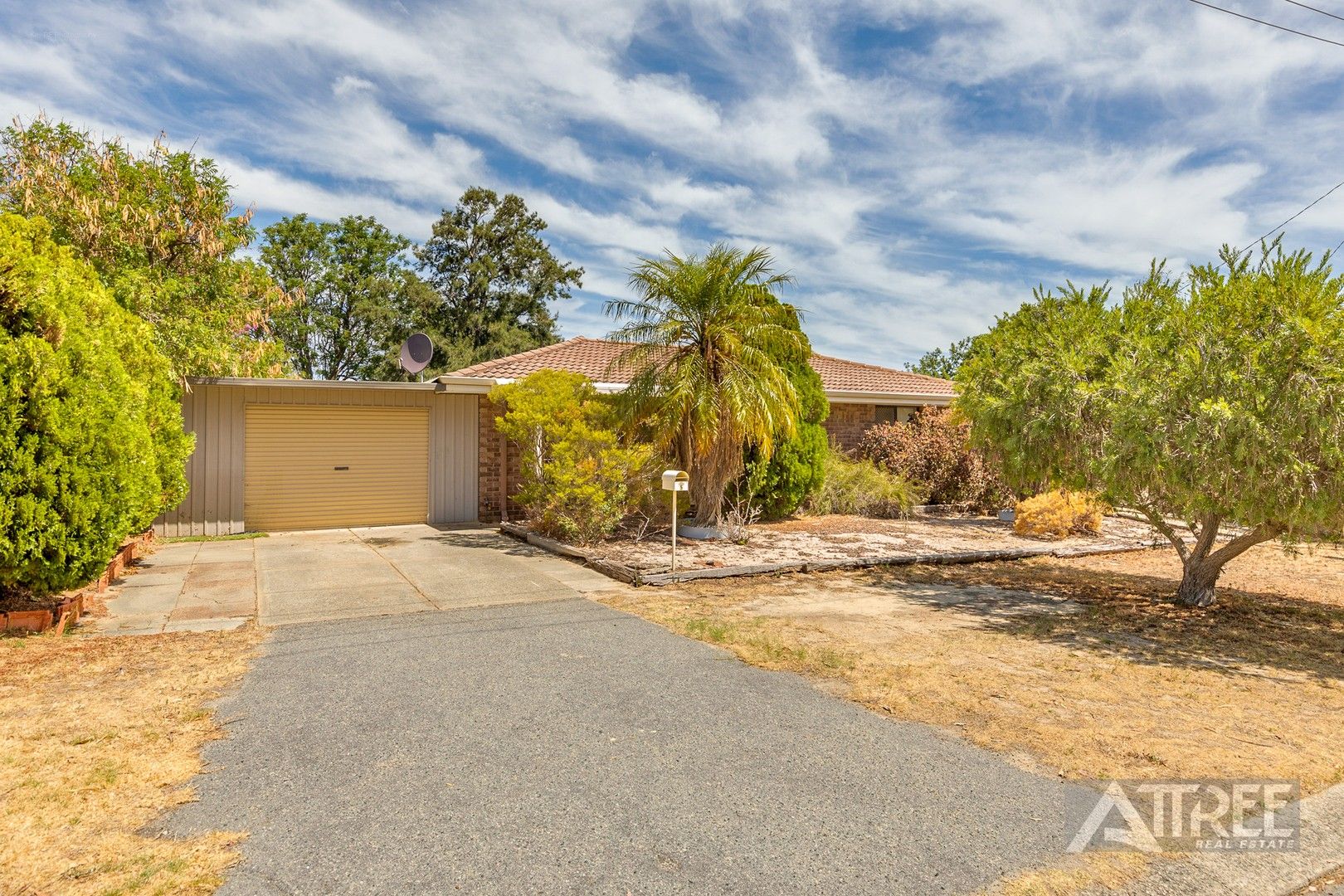 3 bedrooms House in 5 Barge Court ARMADALE WA, 6112