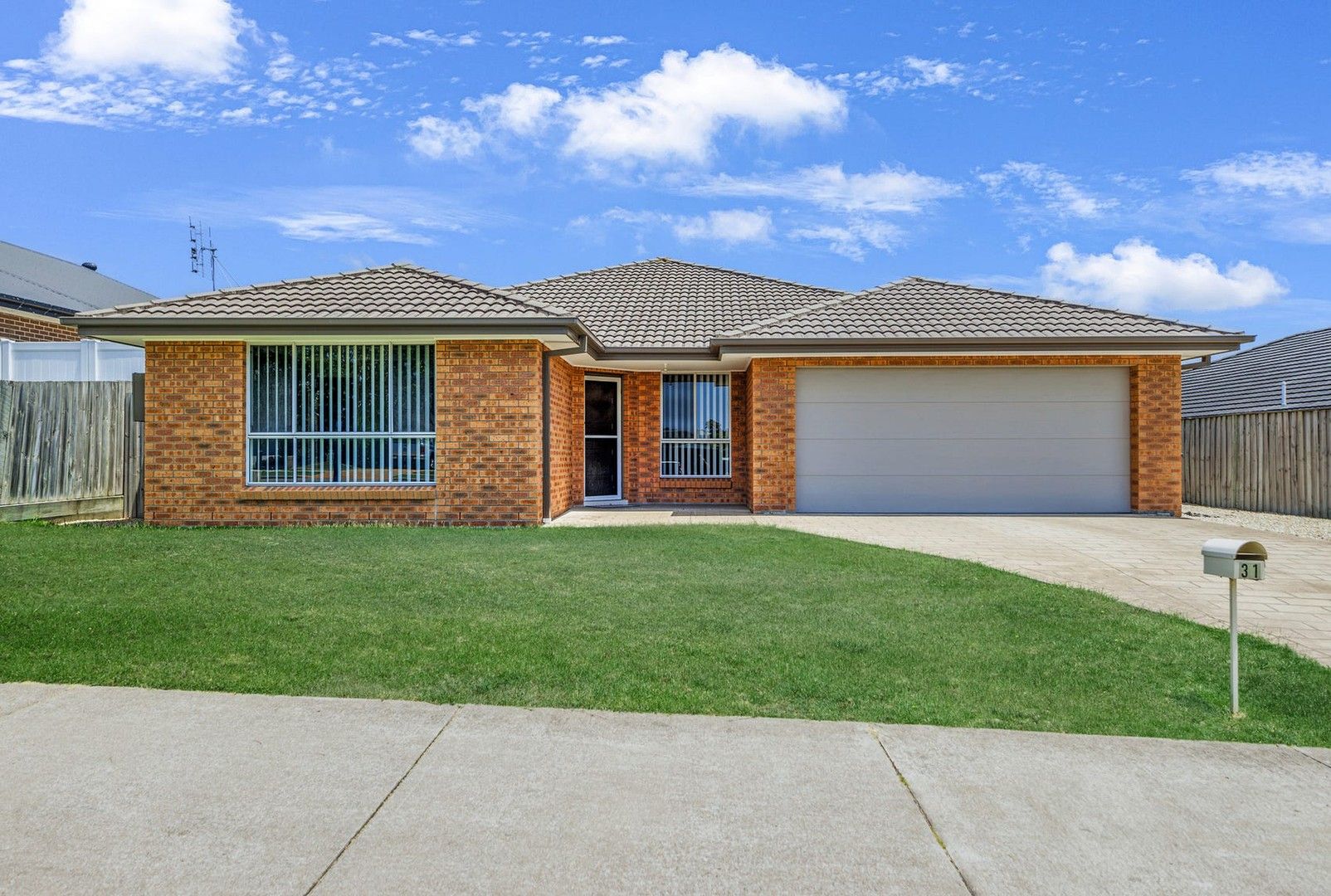4 bedrooms House in 31 Dragonfly Drive CHISHOLM NSW, 2322