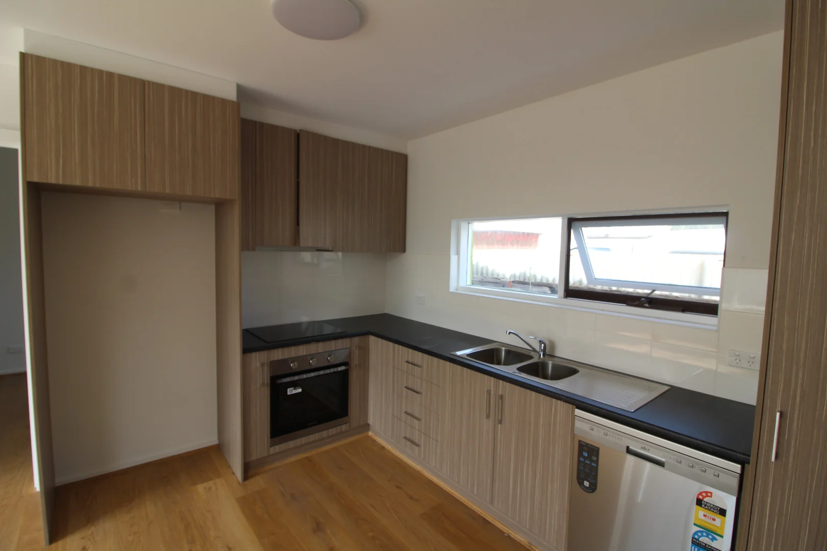 Additional image 8 of 2/34 Esplanade, Christies Beach SA 5165