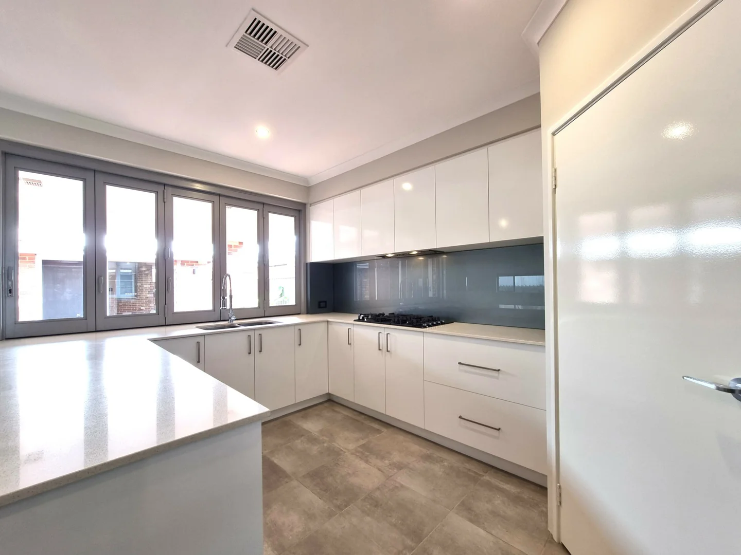 Additional image 9 of 45 Dunmore Crescent, Harrisdale WA 6112