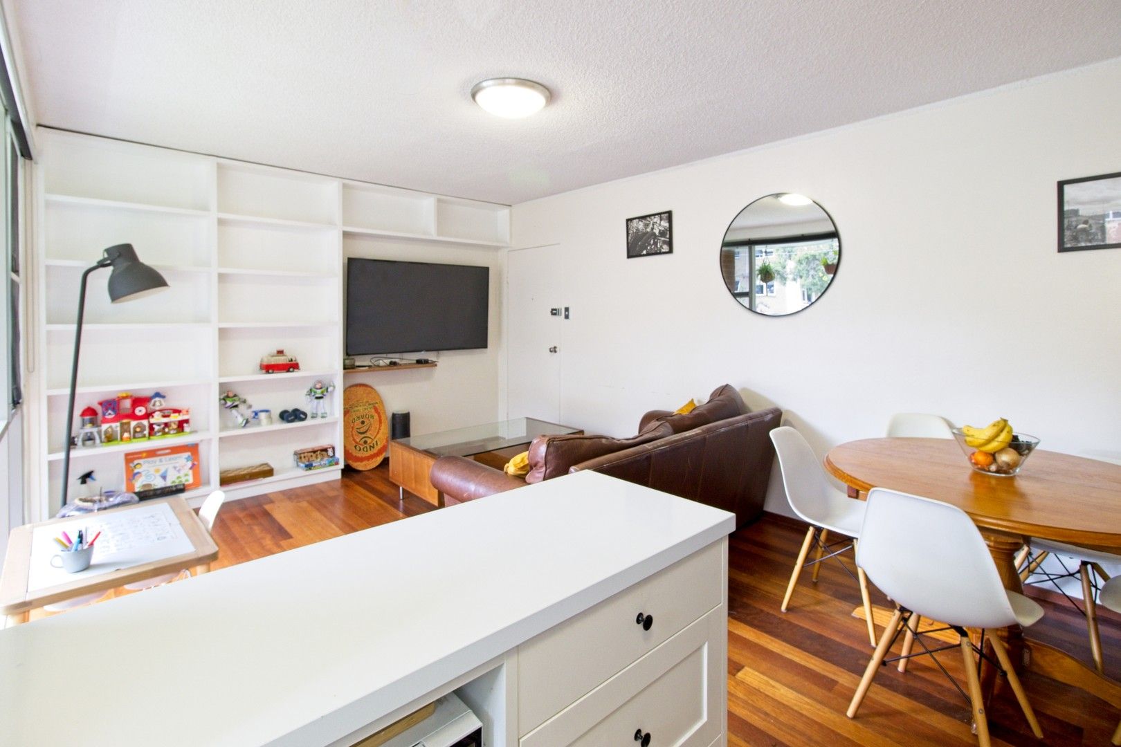 2 bedrooms Apartment / Unit / Flat in 2/3 Ilikai Place DEE WHY NSW, 2099