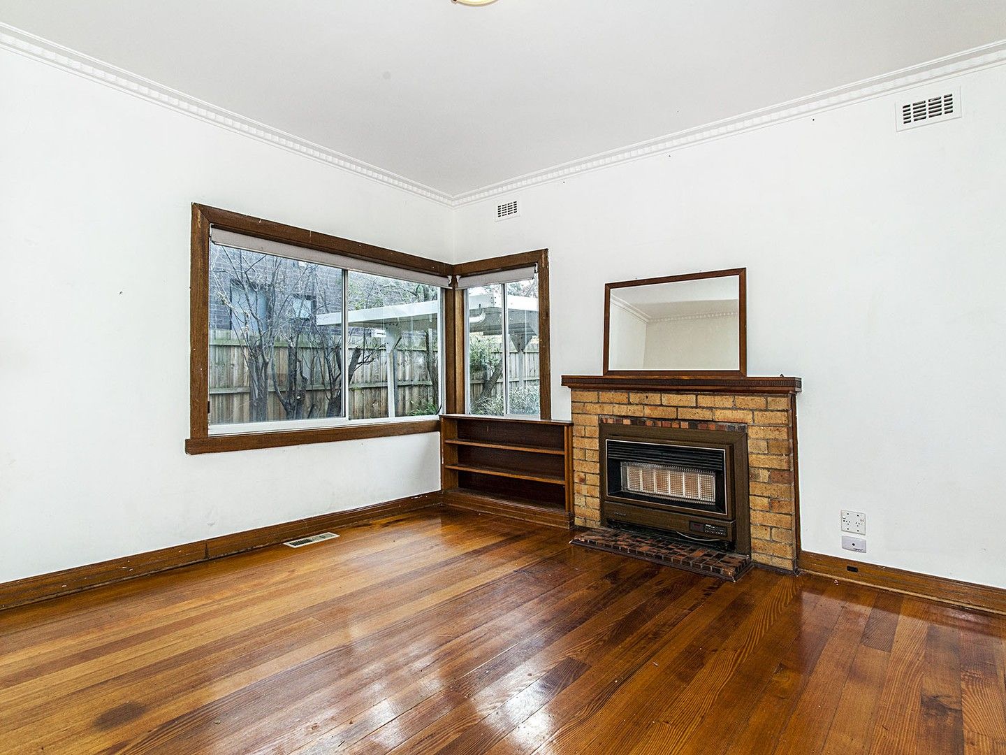 3 bedrooms House in 2 Devon Street BOX HILL SOUTH VIC, 3128