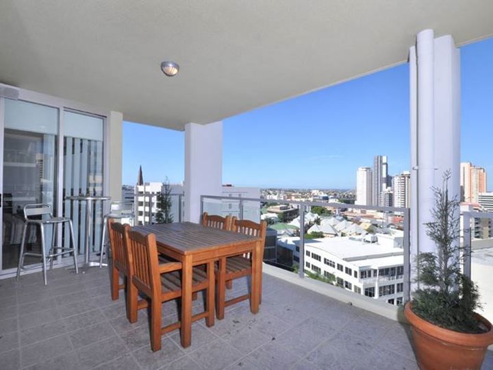 3 bedrooms Apartment / Unit / Flat in 190/170 Leichhardt Street SPRING HILL QLD, 4000