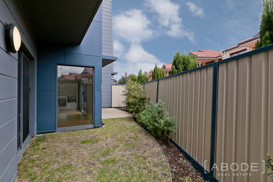 4/16 Bridges Road, Melville WA 6156, Image 0