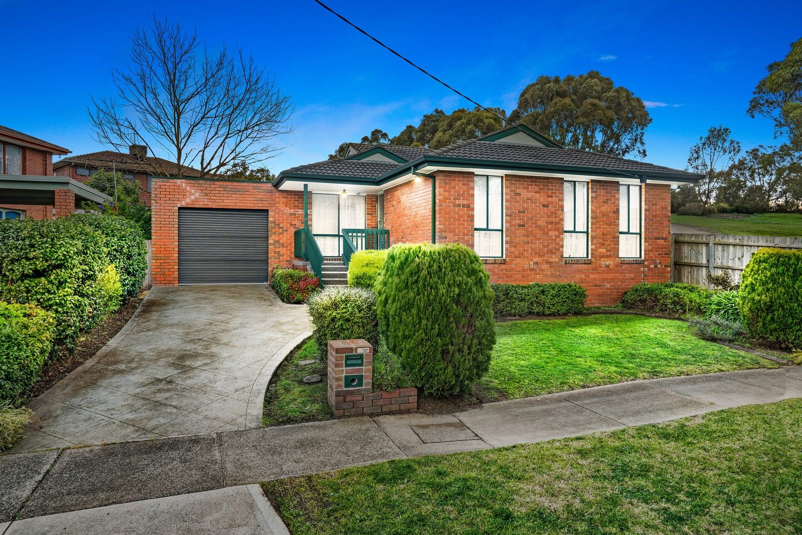 3 bedrooms House in 22 Carbeen Drive BUNDOORA VIC, 3083