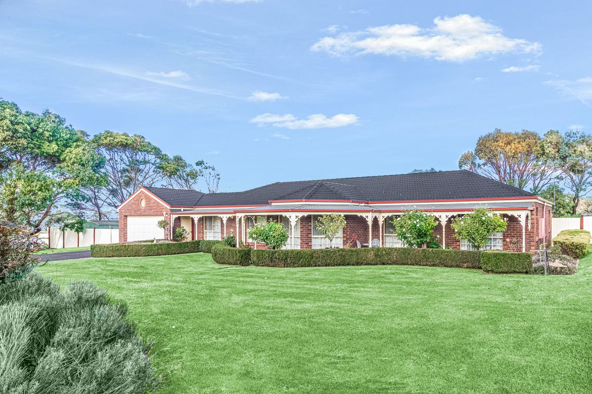 4 bedrooms House in 955 Tower Hill Road ILLOWA VIC, 3282