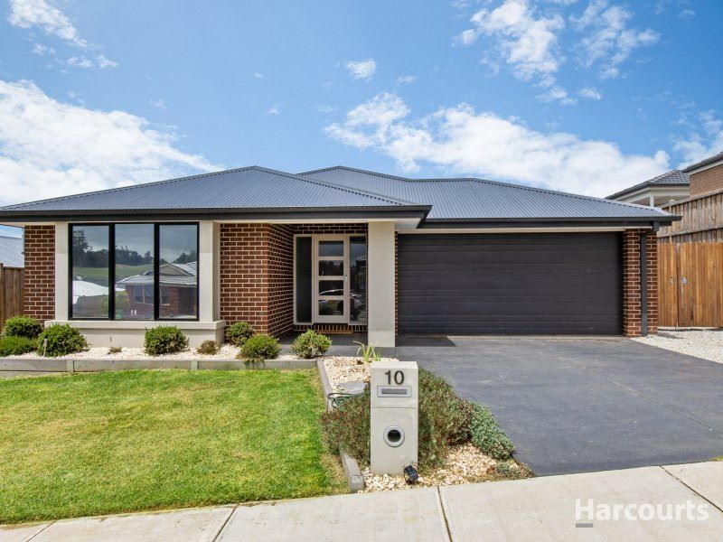 4 bedrooms House in 10 Heathland Avenue WARRAGUL VIC, 3820