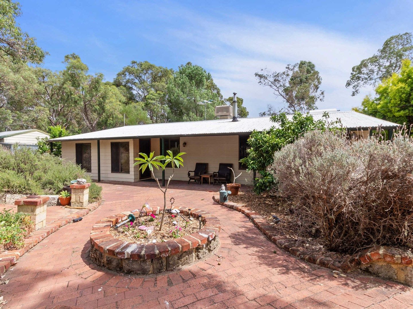 5 Darrowby Place, Sawyers Valley WA 6074, Image 0