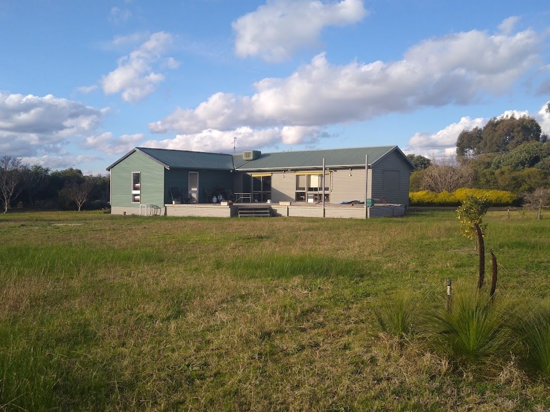 3 bedrooms Acreage / Semi-Rural in Emily St THE ROCK NSW, 2655