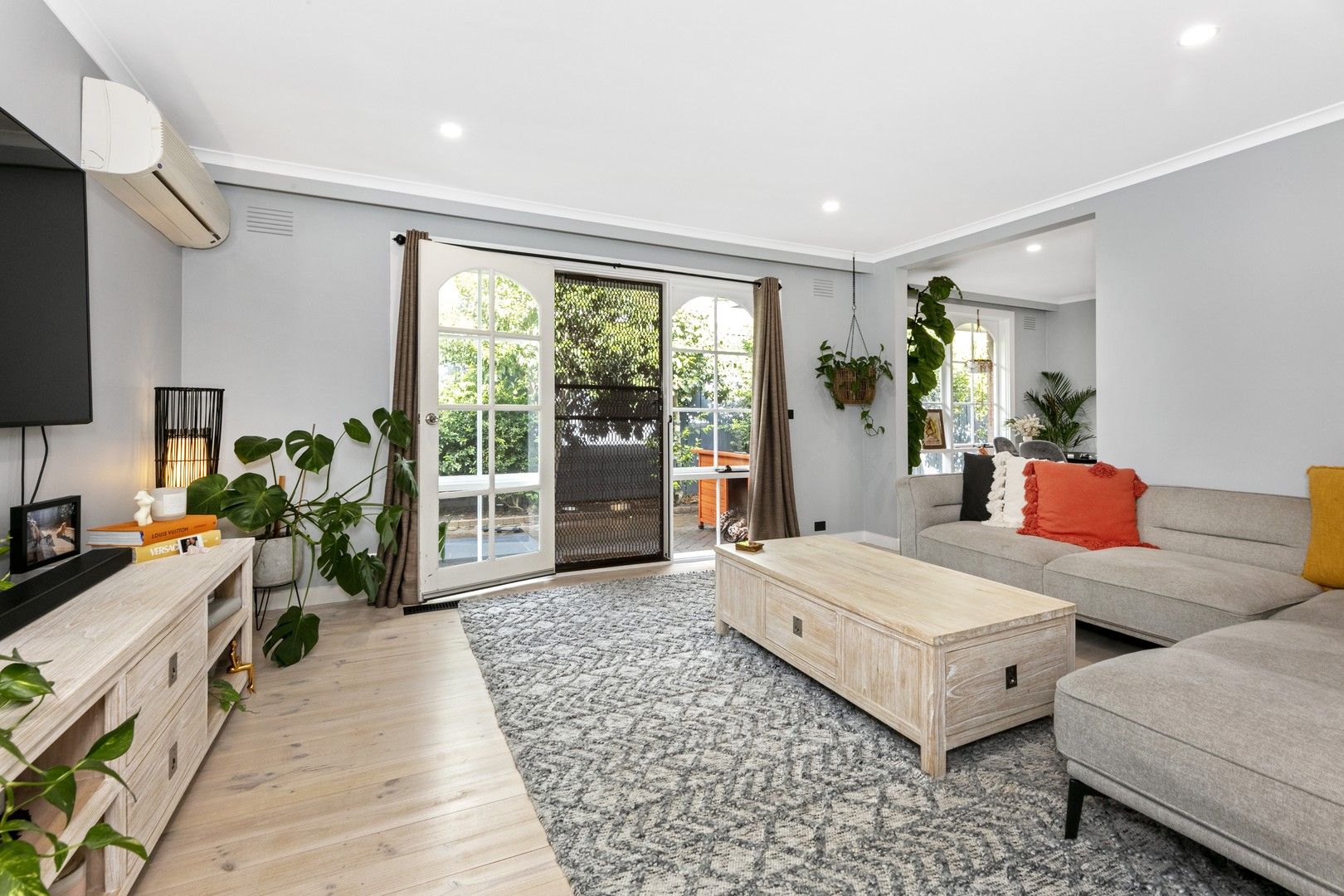 3 bedrooms Apartment / Unit / Flat in 9/8-12 Long St MENTONE VIC, 3194