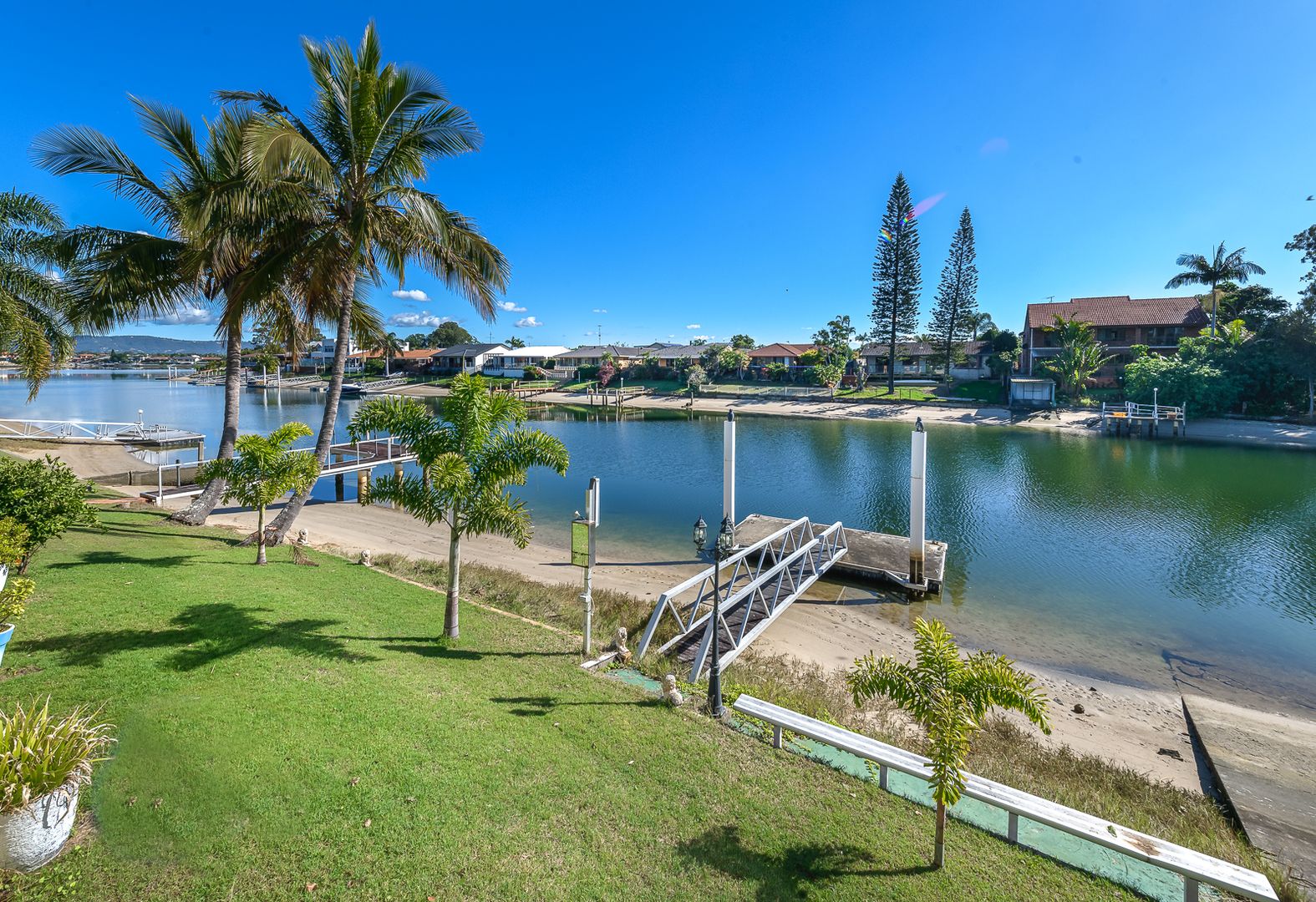 40 Port Drive, Mermaid Waters Property History & Address Research