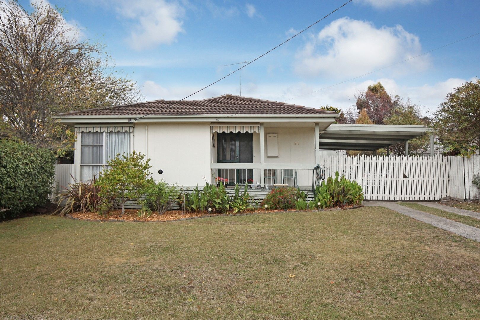 21 Lyell Street, Gisborne VIC 3437, Image 0