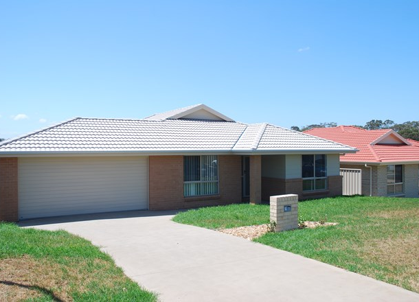 14 Nutans Crest, South Nowra NSW 2541