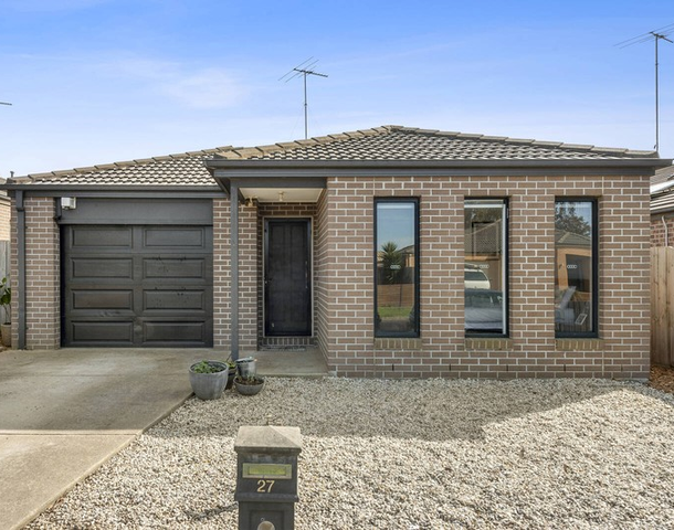 27 Muscovy Drive, Grovedale VIC 3216