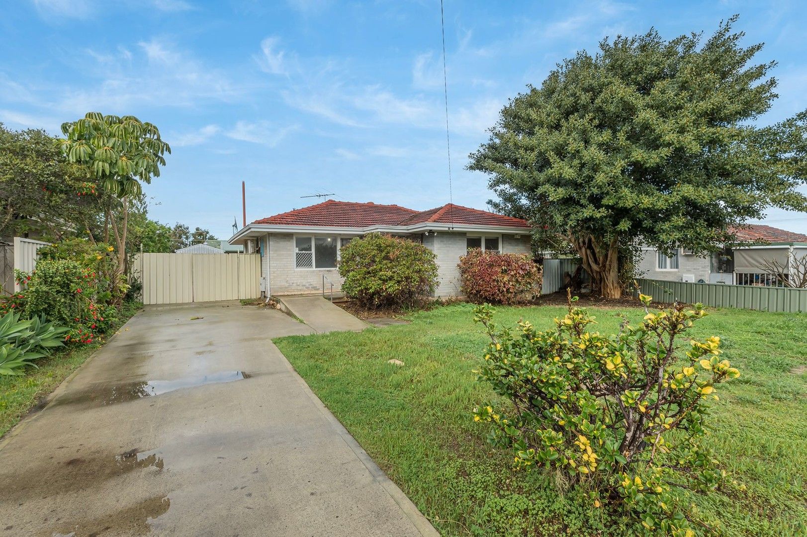 3 bedrooms House in 47 Keeley Way GIRRAWHEEN WA, 6064