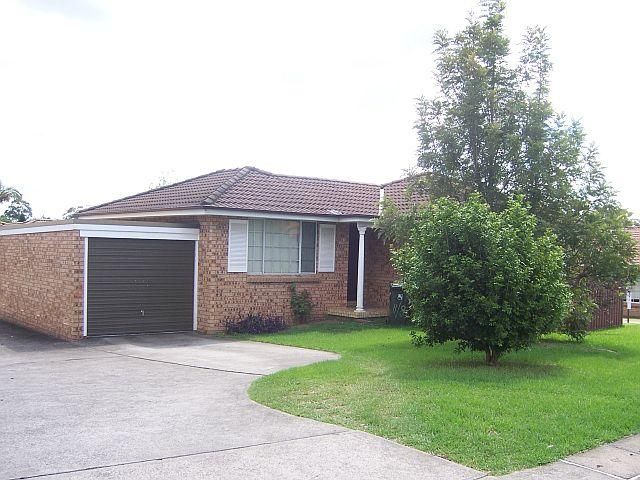 11/8 Bensley Road, Macquarie Fields NSW 2564