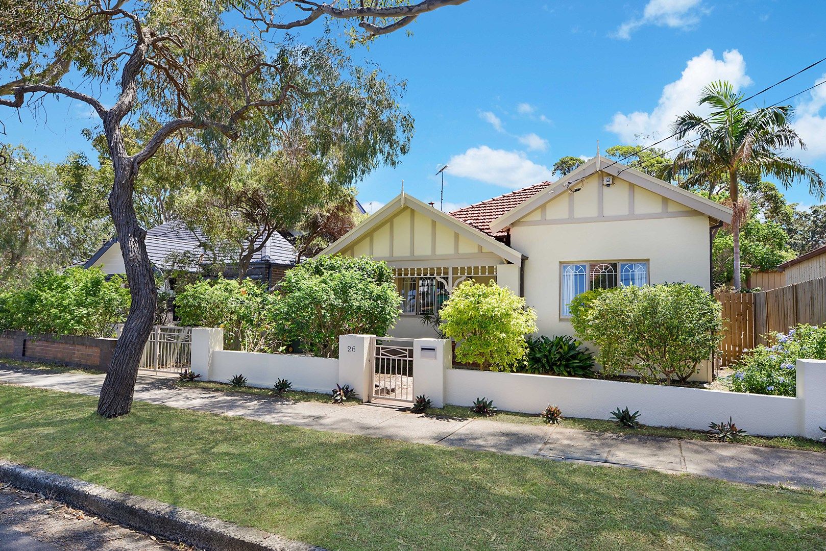 26 Lancaster Crescent, Kingsford Property History & Address Research