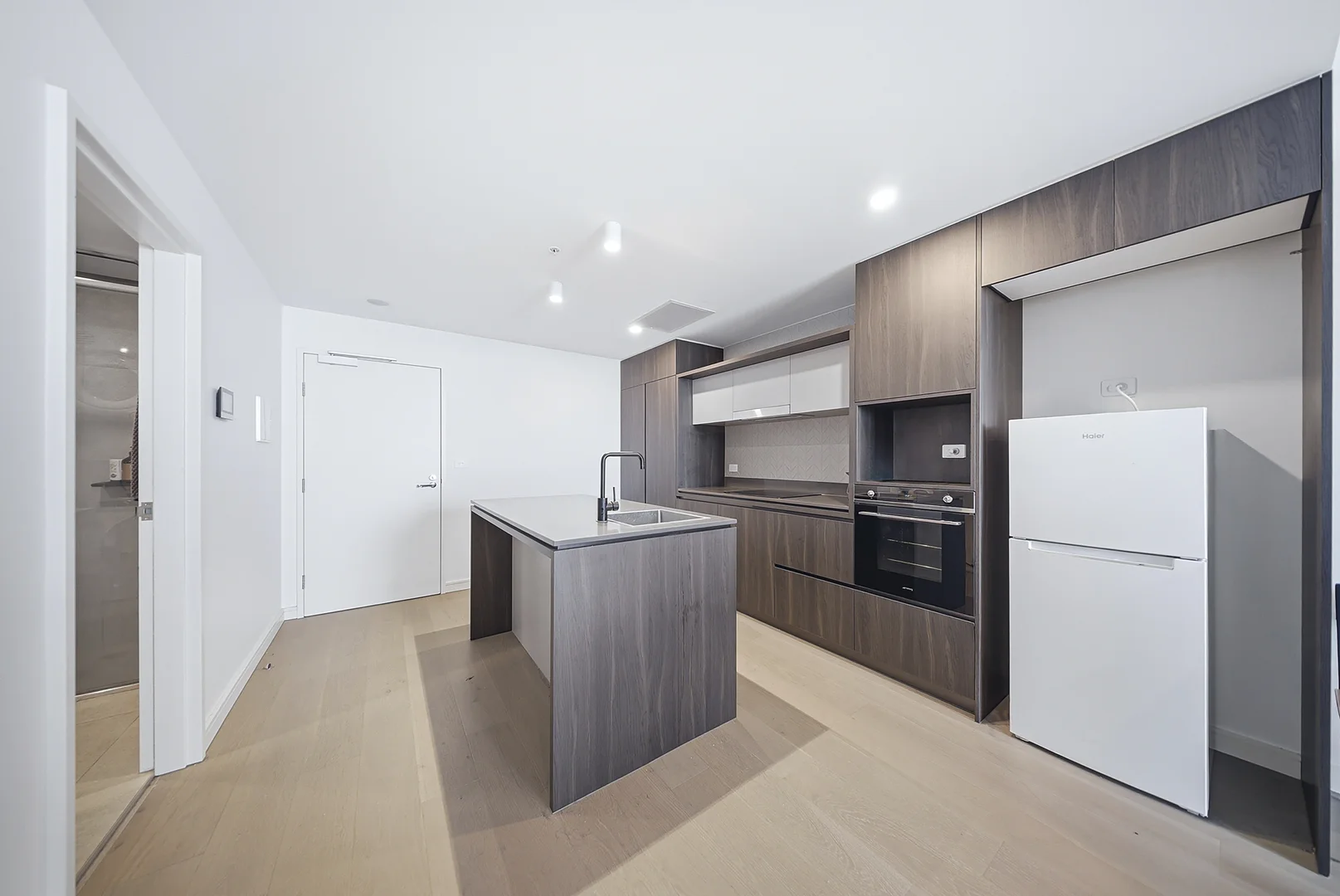 Additional image 4 of 704/509 Hunter Street, Newcastle NSW 2300