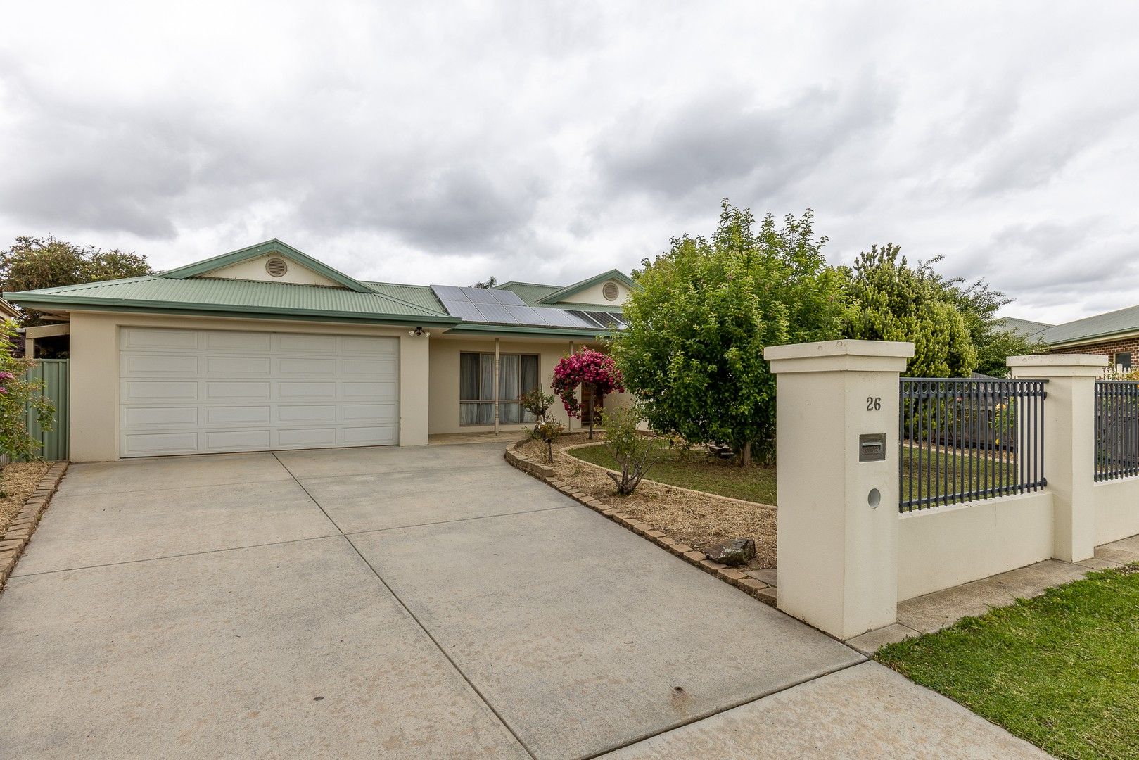 4 bedrooms House in 26 Woodburne Drive SALE VIC, 3850