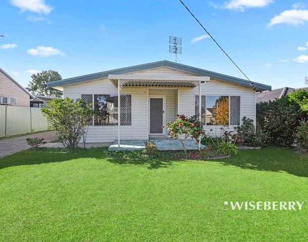 19 Robson Avenue, Gorokan NSW 2263