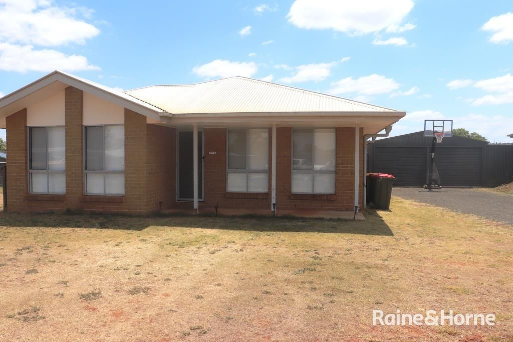 13 LORD STREET, Memerambi QLD 4610, Image 0