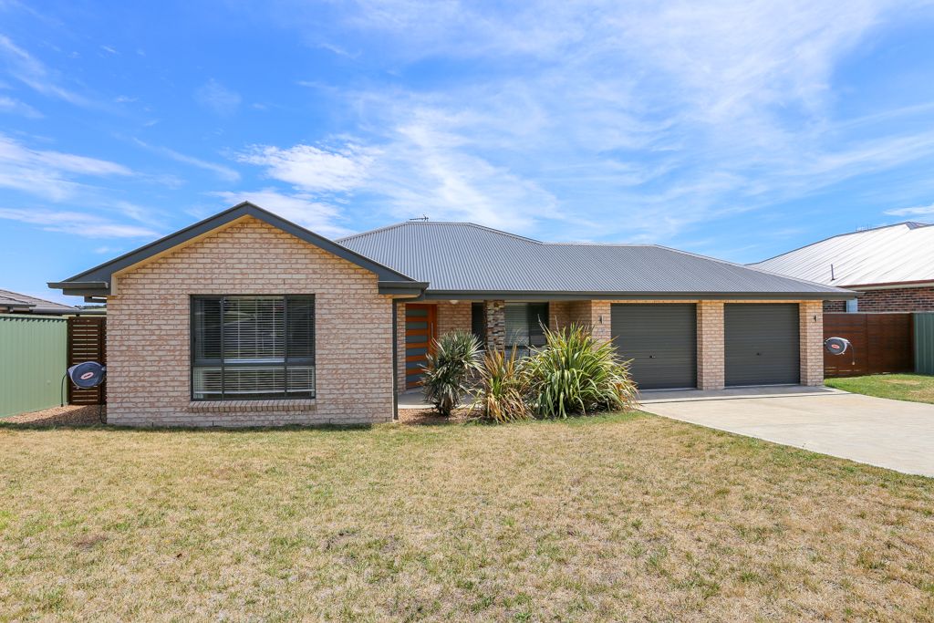 56 Emerald Drive, Kelso NSW 2795, Image 0