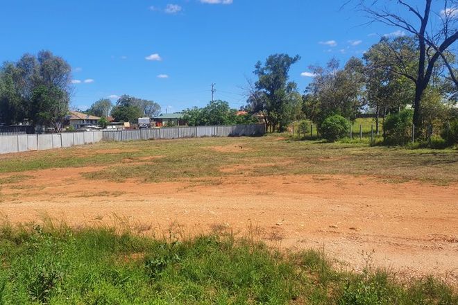 Picture of 31 & 33 Yarran Circle, COBAR NSW 2835