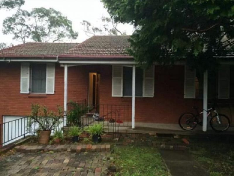 4 bedrooms House in 54 Boronia Avenue CHELTENHAM NSW, 2119