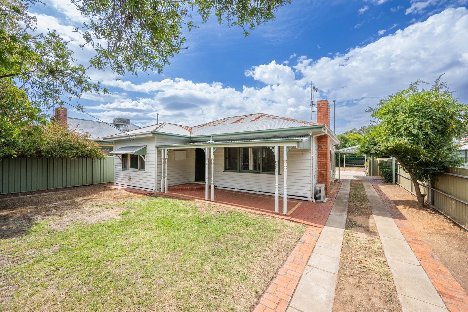 3 bedrooms House in 11 Esson Street SHEPPARTON VIC, 3630