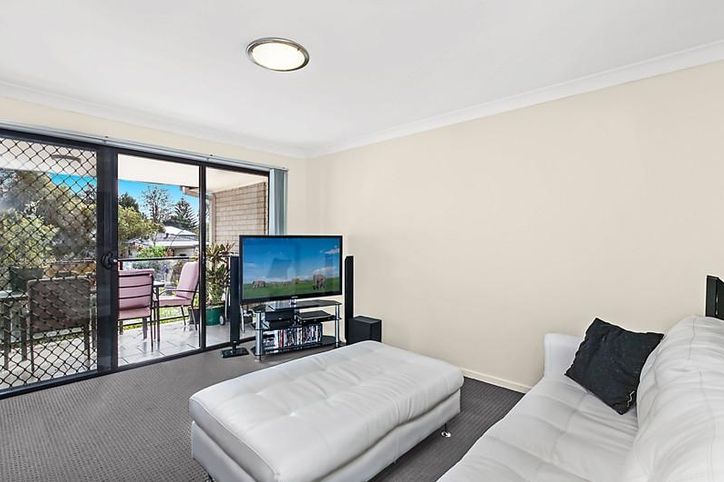 2/207 Gertrude Street, NORTH GOSFORD NSW 2250, Image 2