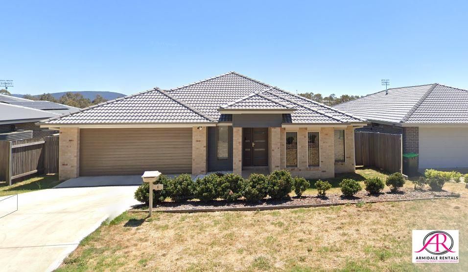 4 bedrooms House in 6 Harden Street ARMIDALE NSW, 2350