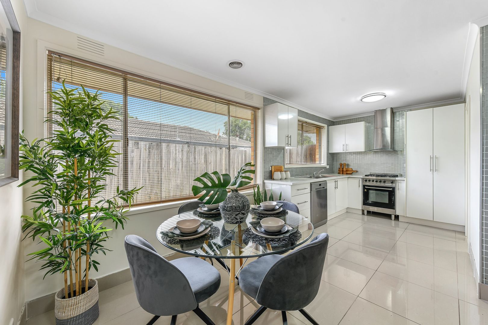 2/18 Third Avenue, Dandenong North VIC 3175, Image 2